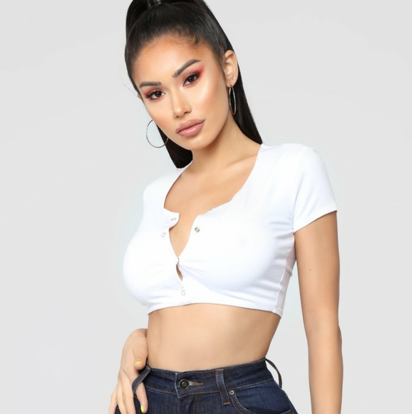 White Snap Button Crop Top - Picture 3 of 10